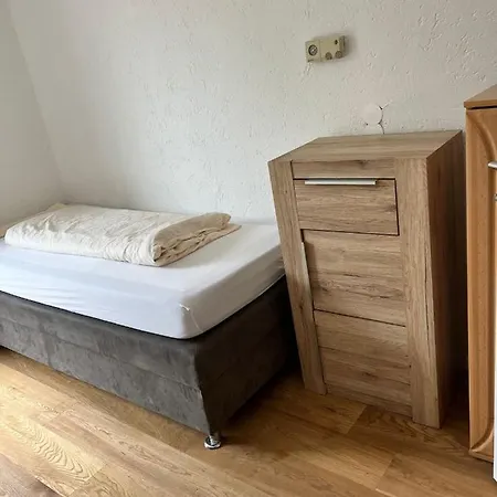 Apartment Zimmer In *