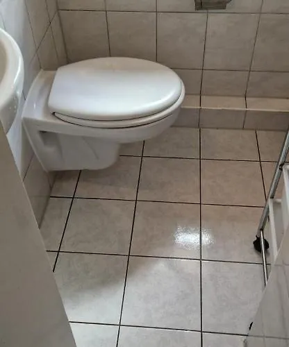 Zimmer In Apartamento